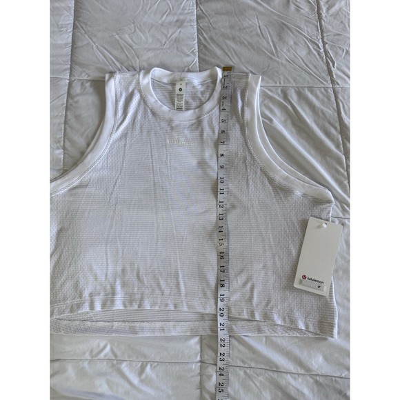 Lululemon SWIFTLY HIGH LOW CROPPED TANK TOP WHITE SIZE 12 Word Logo NWT - Picture 4 of 9